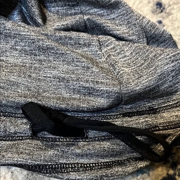 Old Navy- Razorback Active Tanks - Picture 4 of 6